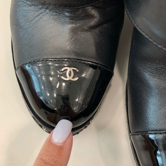 SOLD. CHANEL boots 38 run small - Picture 9 of 14